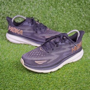 Hoka Clifton 9 - Women's Size 8 B